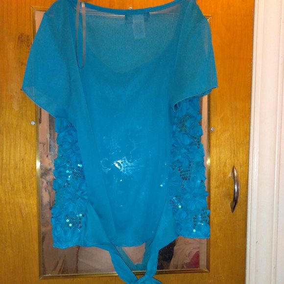 3 pc. White, blue & red sequins & flowers camisole-style tops w/bow in back - Picture 6 of 6
